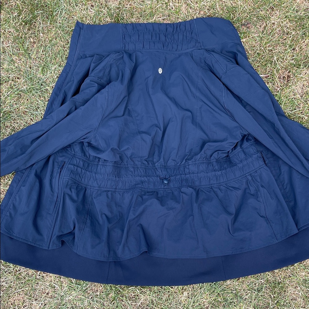 Lululemon Jacket - Picture 4 of 7
